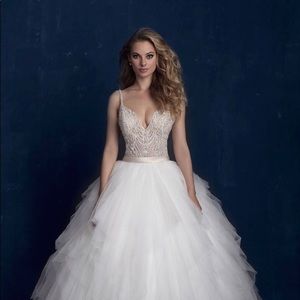 Wedding dress